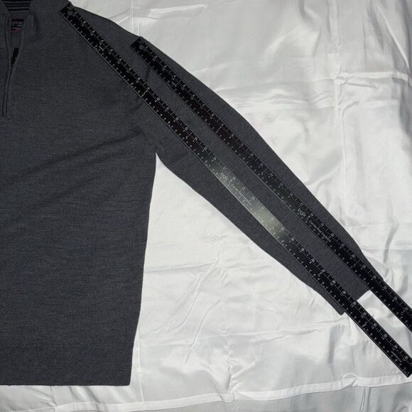 Untuckit 1/4 Zip Sweater Mens Gray Extra Fine Merino Will Pullover Mens Size L - Picture 3 of 5